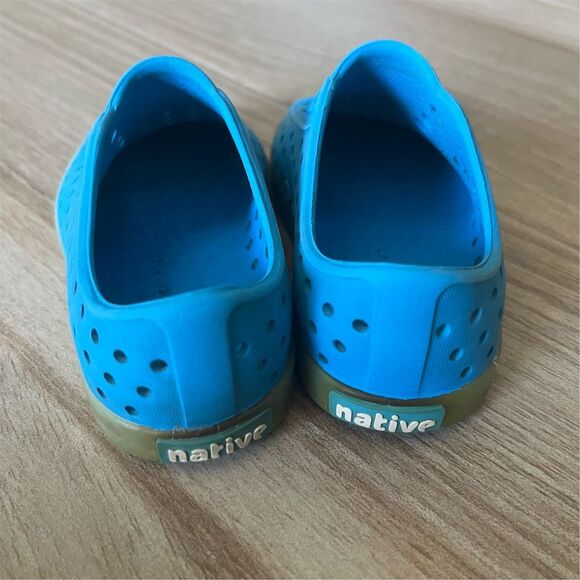 Native Jefferson Glow Toddler Kids Slip-On Water Shoes Blue Size C6 - Picture 3 of 5